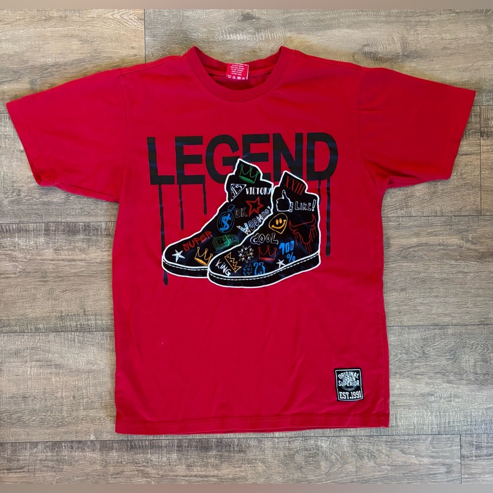 Victorious teen boys size small red legend basketball shoes graphic t-shirt